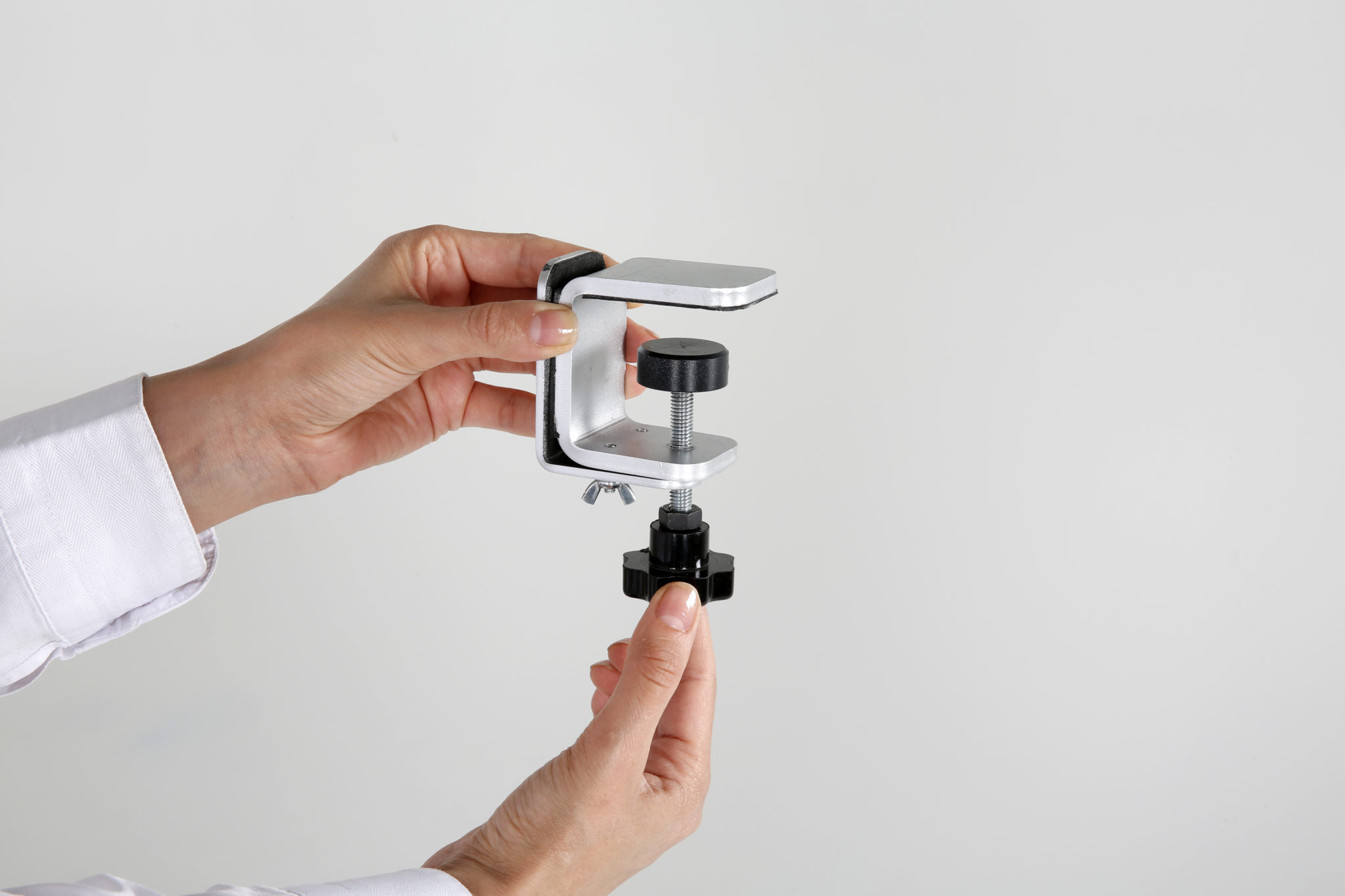 Edge Desk Clamps Pair > Silverback Visual